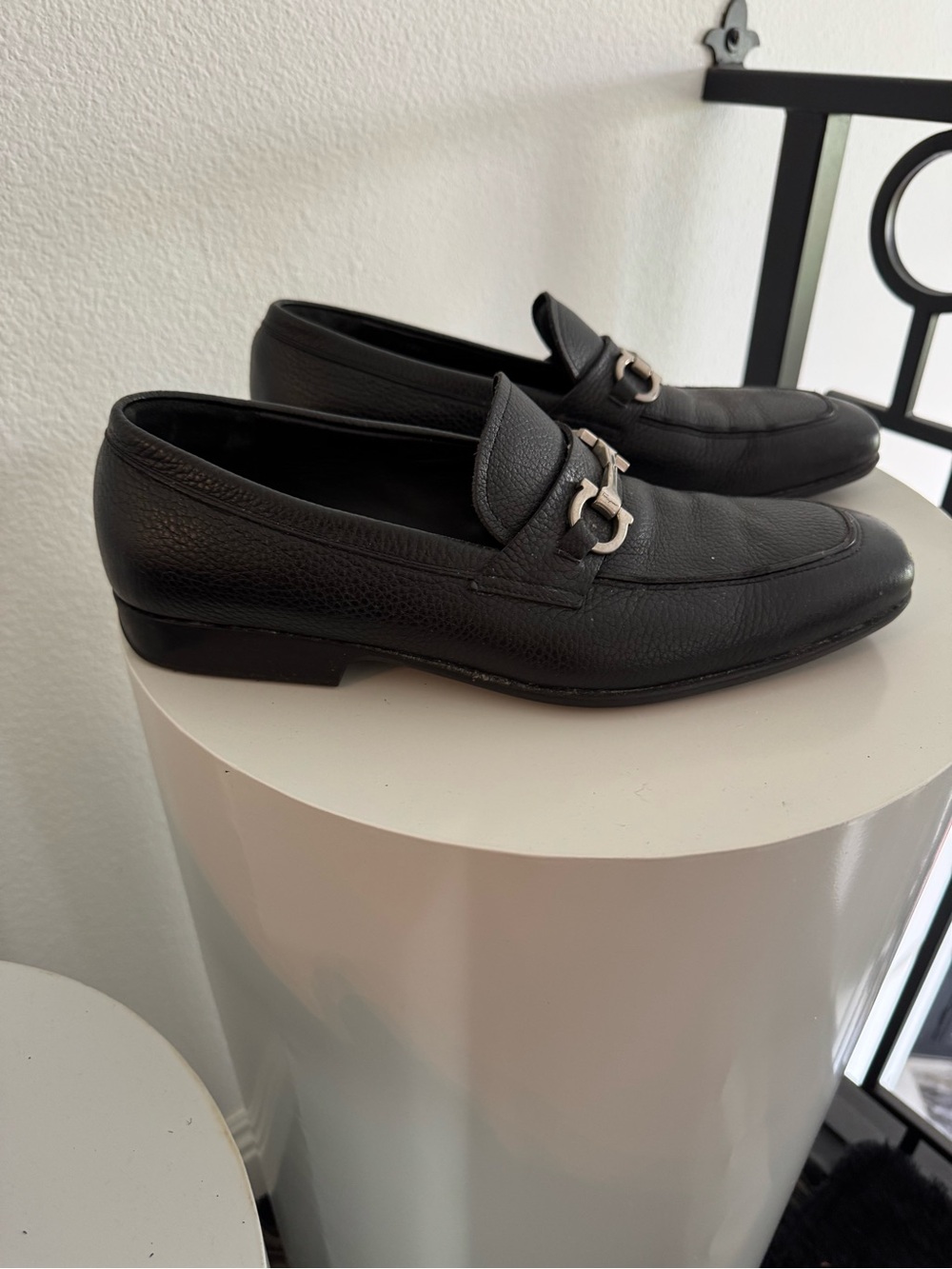 Men's Black Leather authentic Salvatore Ferragamo Loafers